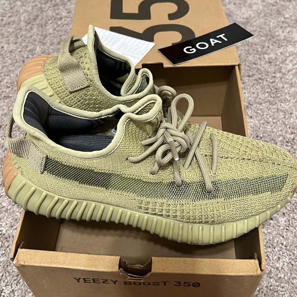 Yeezy Boost 350 V2